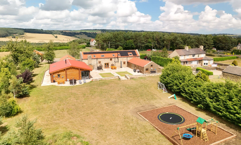 Luxury 6 acre countryside estate in County Durham with private hot tubs